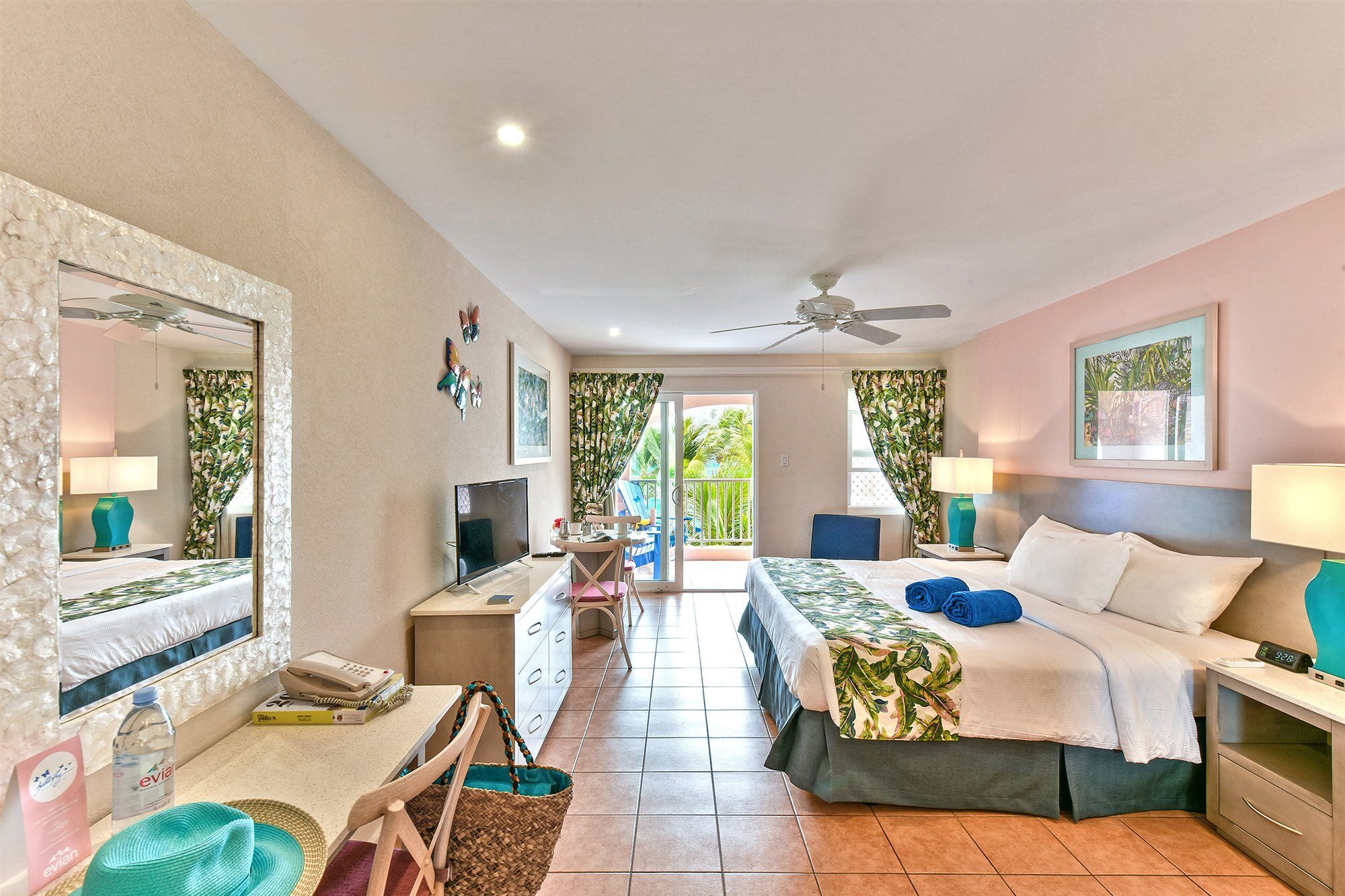 Butterfly Beach Hotel Christ Church Buitenkant foto