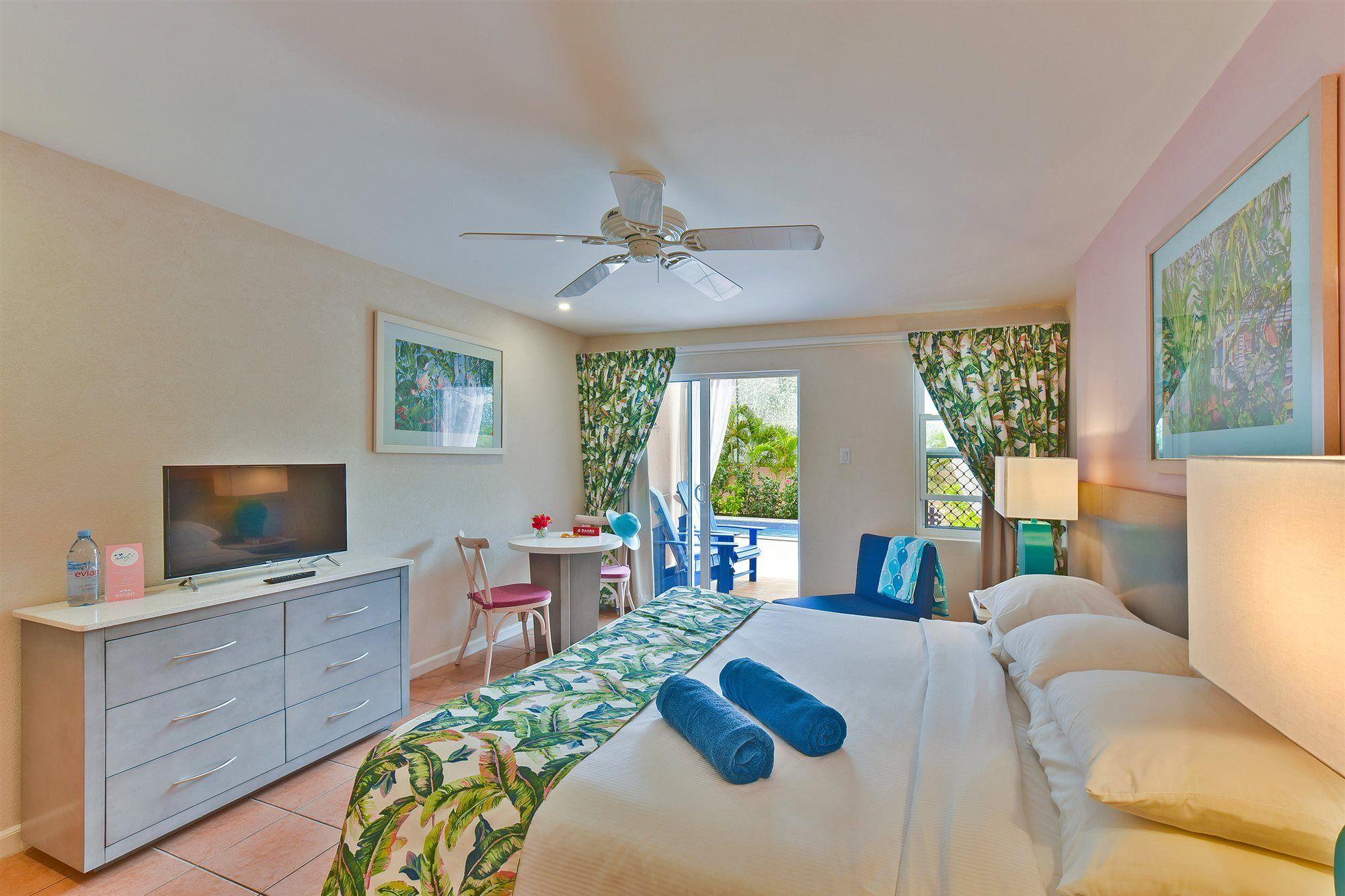 Butterfly Beach Hotel Christ Church Buitenkant foto